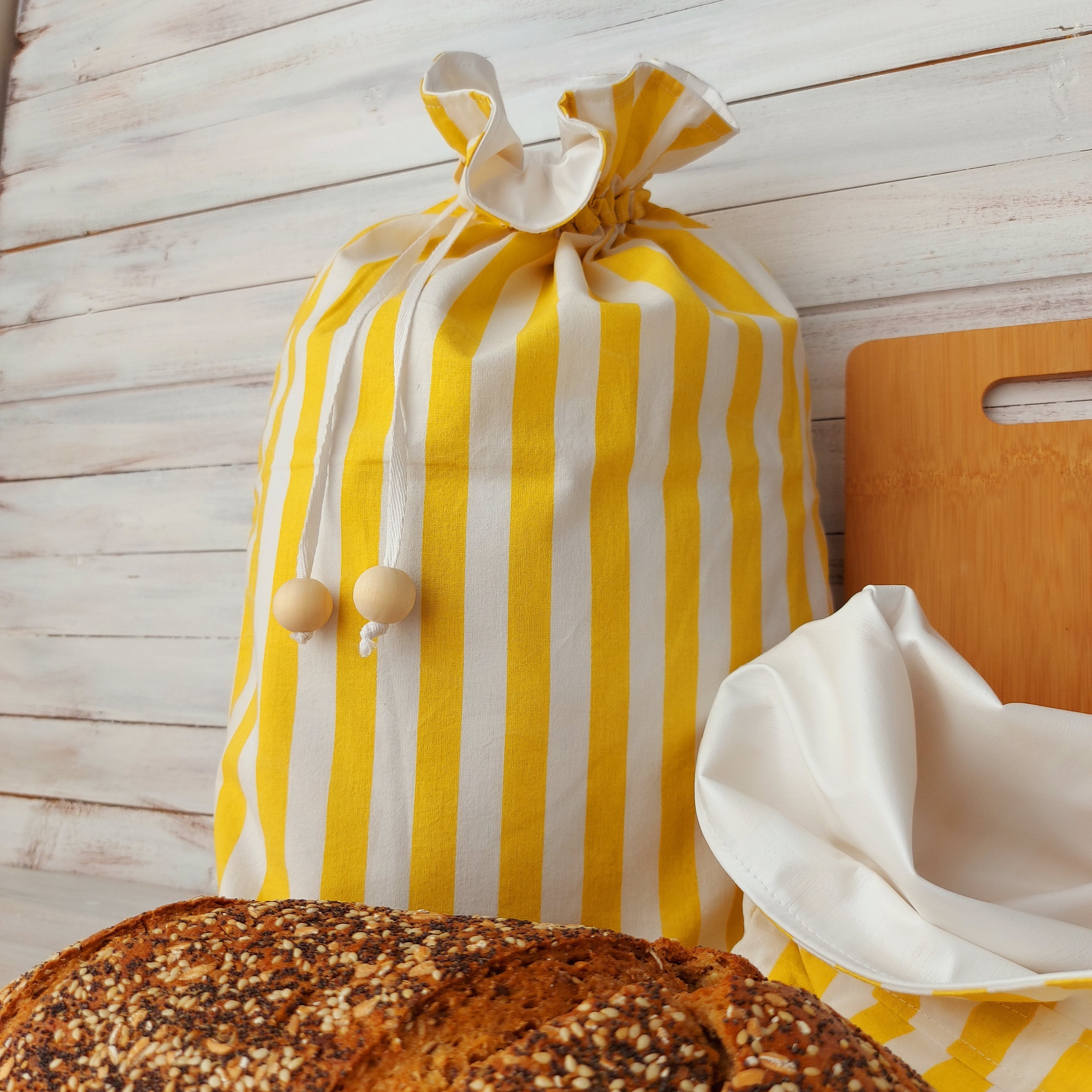 Frissen tartó Kenyeres Zsák