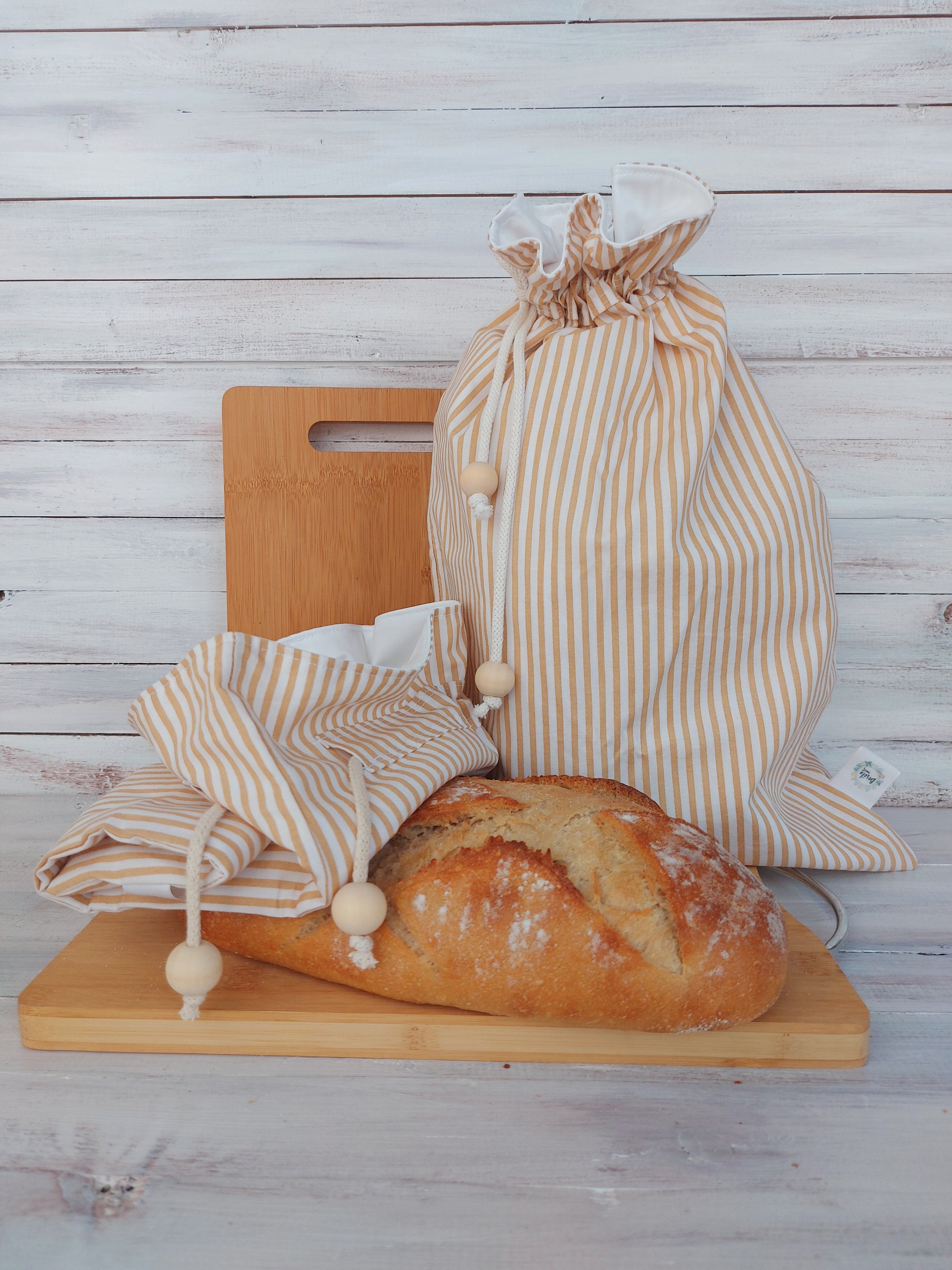 Frissen tartó Kenyeres Zsák