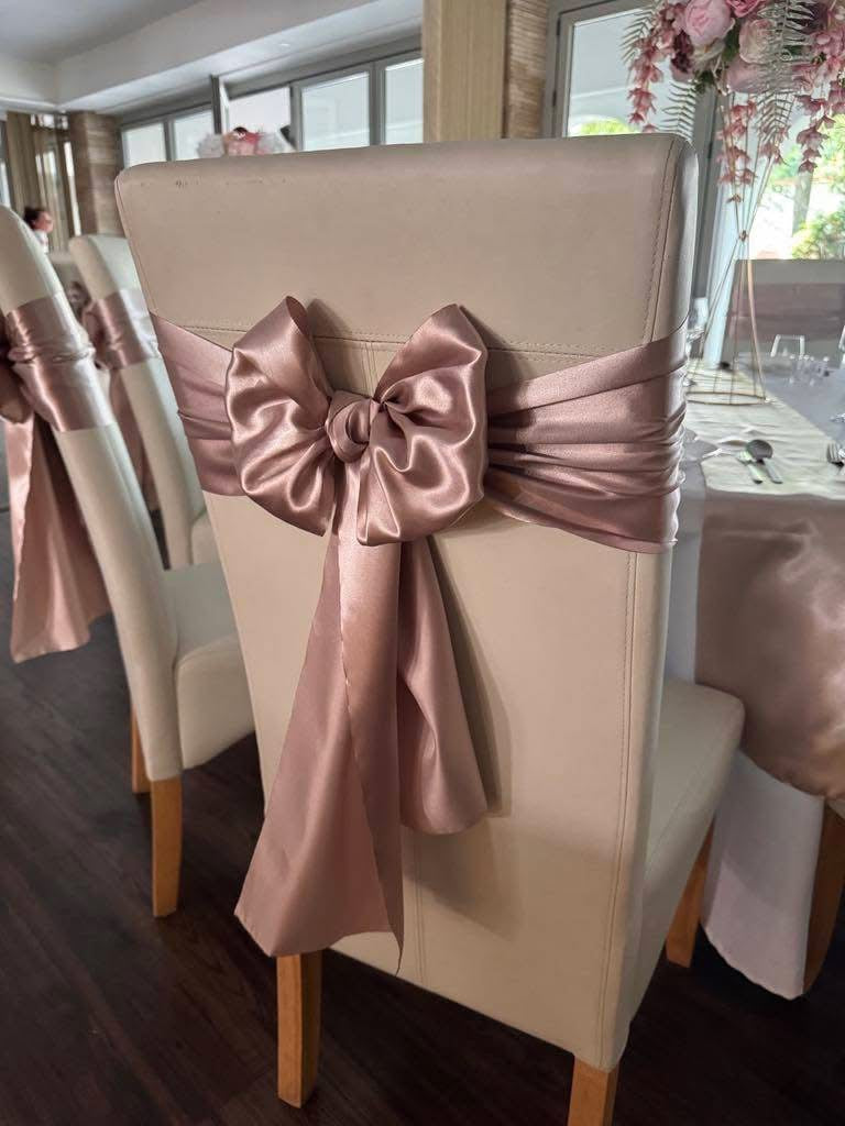 Esküvői Székmasni+Asztal Futó Szett - bérléssel