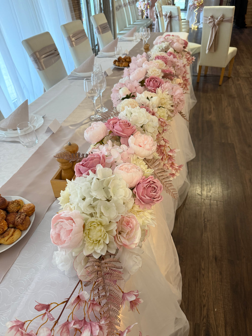 Főasztal dekoráció - bérléssel